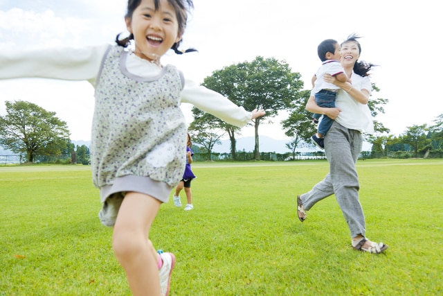 悩みすぎないで！片側授乳で2人育てた私が語る体験談のタイトル画像