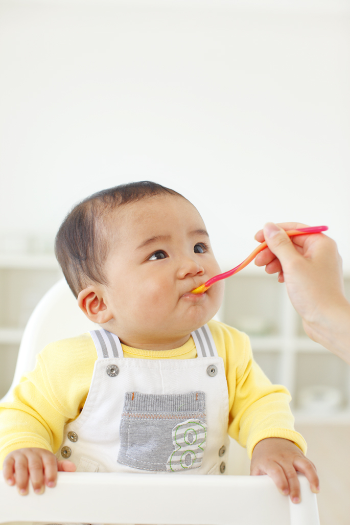赤ちゃんと外食をする時の便利グッズ「チェアベルト」の画像1