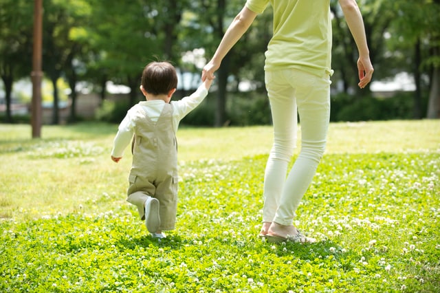 子どもが困っていたら、一緒に困ってOK！？子どもの自立を助ける３つの言葉のタイトル画像