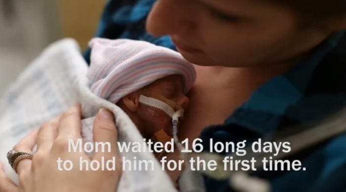 妊娠24週目で生まれた低出生体重児の赤ちゃん。パパママが撮り続けた1年の成長記録に思わず涙。の画像3