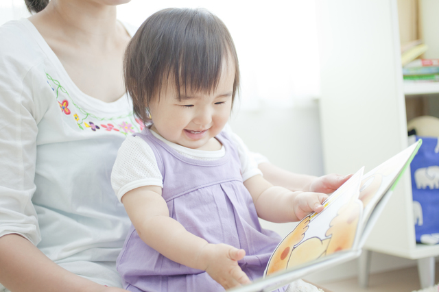 赤ちゃん（０～１歳児）への読み聞かせの効果とおすすめの絵本１０選！の画像2