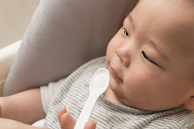 初期の離乳食！おすすめの食材やレシピ、食事の進め方を紹介の画像1