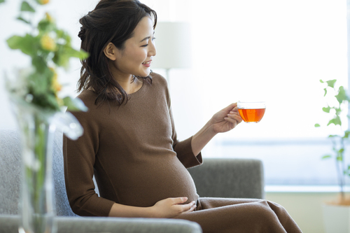 妊娠中のつわり対策 食べ物や飲み物を工夫してつわりを軽減 Conobie コノビー