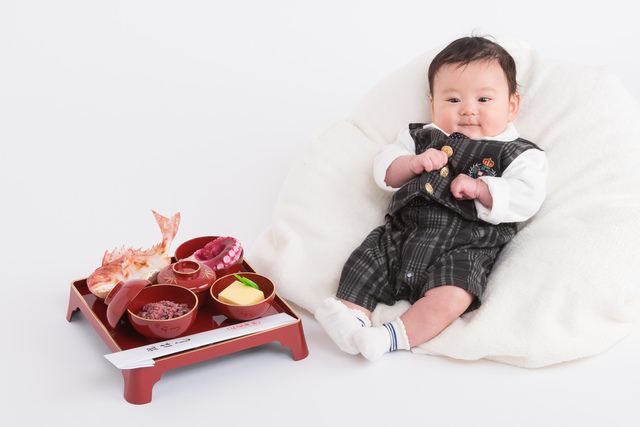 赤ちゃんのお食い初めはいつ、どこで、誰と行う？やり方や準備などを紹介の画像3