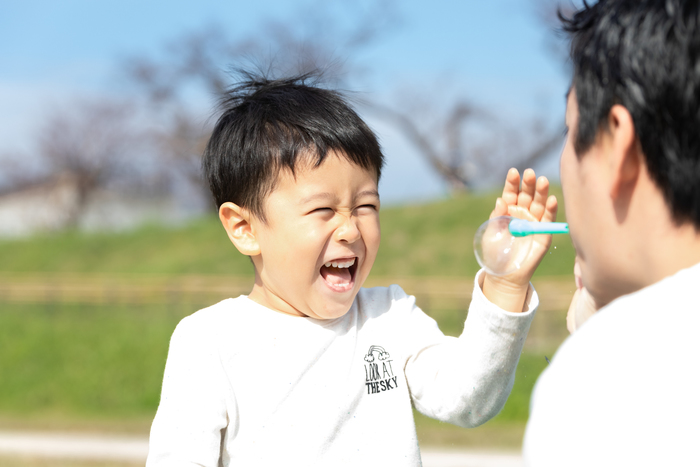 パパにただいまって言いたいの！不在がち夫に息子が激白。その成長に涙のワケはのタイトル画像