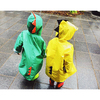 ご近所に恐竜やペンギンがあらわれる…！？雨の日限定！レインコーデ集のタイトル画像