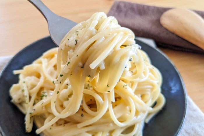 こんなに簡単でいいの！？レンジで作る「クリームチーズパスタ」 | Conobie[コノビー]