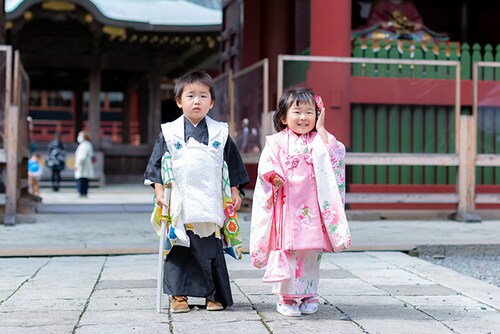 男の子の3歳の七五三はいつ・どのように行う？祝い方やお参り時の服装