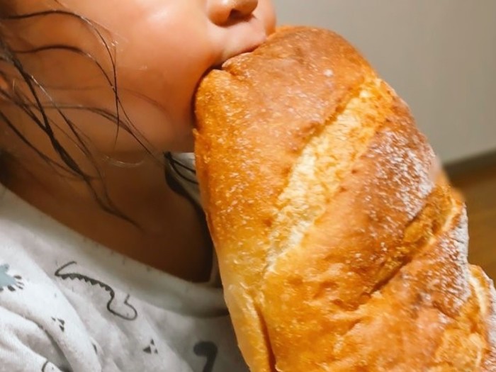 誕生日、何欲しい？娘のリクエストで用意した「でっかいパン」にXが騒然！のタイトル画像