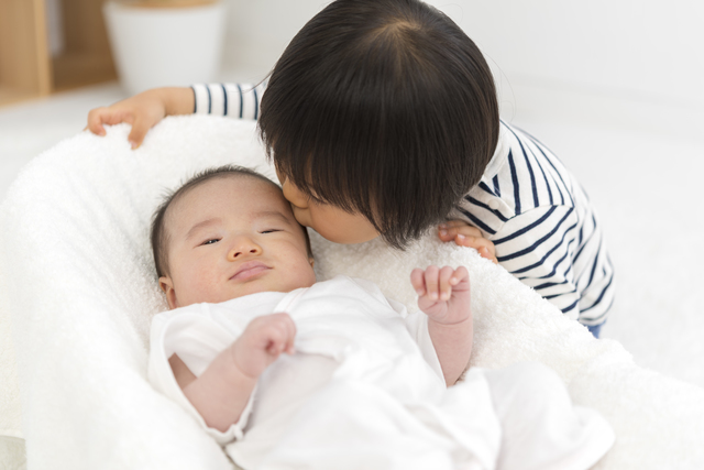 「はいはい、どした？」「お兄ちゃんキター！」会話が聞こえてきそうな１枚の画像1