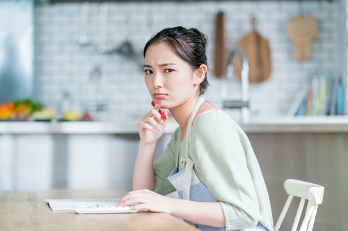 学習塾16万に叫びだしそう……！育児の節約はずっと失敗続きの我が家の記録のタイトル画像